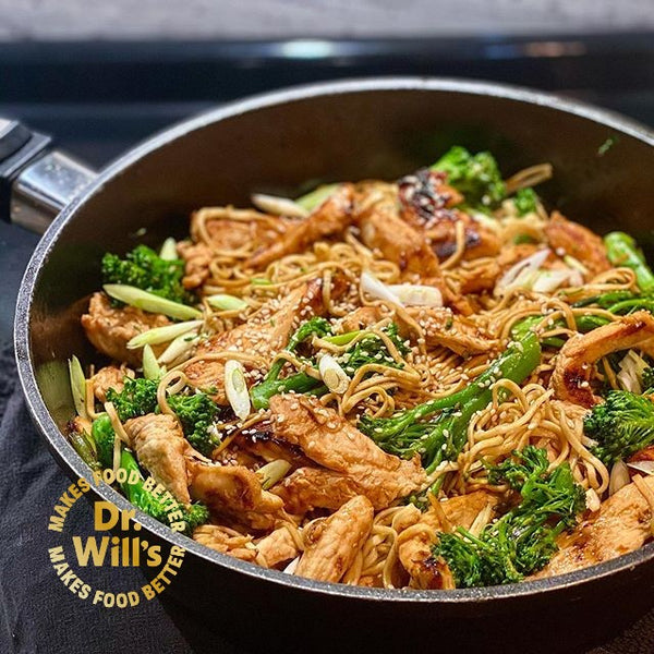 Anna's Family Kitchen Sriracha, Honey & Soy Chicken and Tender Stem Noodles