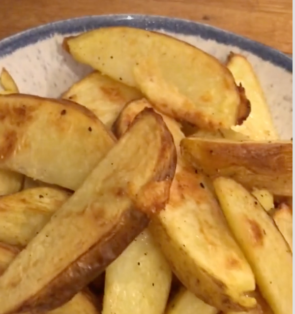 Mitch's Kitchen Potato Wedges