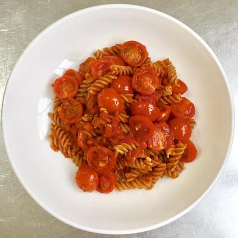 Easy Peasy Fusilli All'Arrabbiata